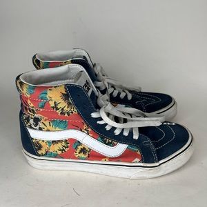 vans star wars shoes Sneakers Women Size 6.5 High Top Floral Print